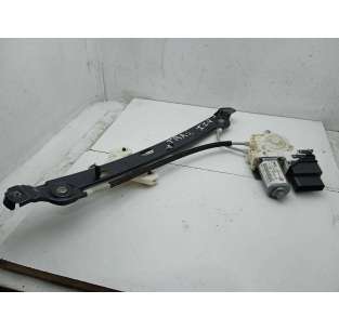 ELEVALUNAS TRASERO...