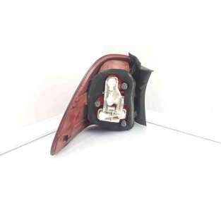 PILOTO TRASERO DERECHO BMW... 2