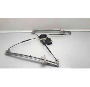 ELEVALUNAS DELANTERO...