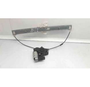 ELEVALUNAS DELANTERO...