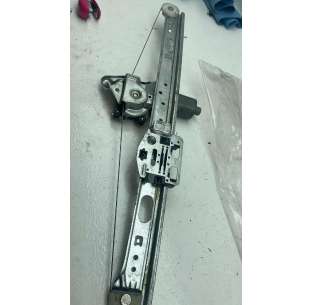 ELEVALUNAS TRASERO...