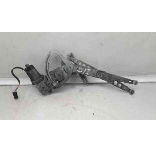 ELEVALUNAS DELANTERO...