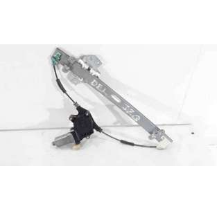 ELEVALUNAS DELANTERO...