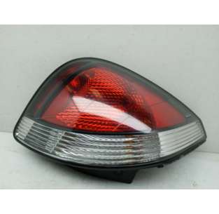 PILOTO TRASERO IZQUIERDO...