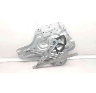 ELEVALUNAS TRASERO...