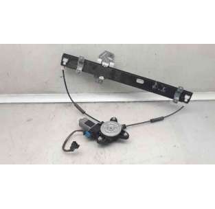 ELEVALUNAS DELANTERO...