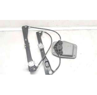 ELEVALUNAS DELANTERO...