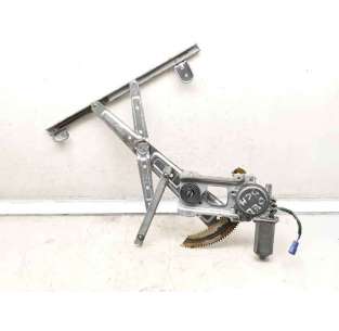 ELEVALUNAS DELANTERO...