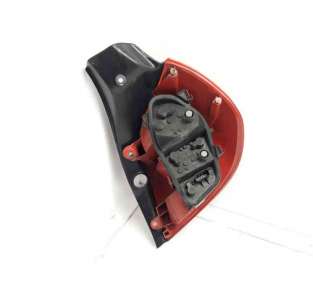 PILOTO TRASERO IZQUIERDO... 2