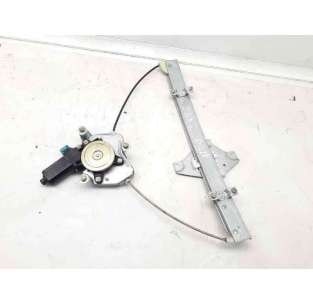 ELEVALUNAS TRASERO DERECHO...