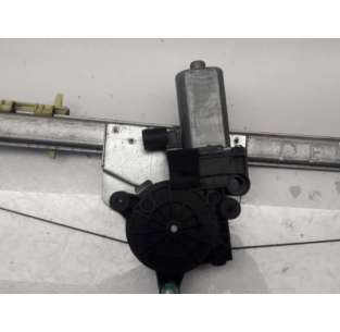 ELEVALUNAS DELANTERO... 2