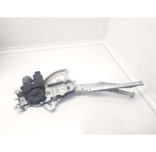 ELEVALUNAS DELANTERO...