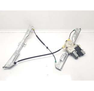 ELEVALUNAS DELANTERO...