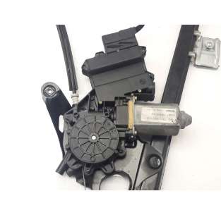 ELEVALUNAS DELANTERO...