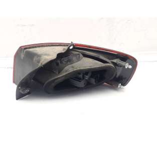 PILOTO TRASERO IZQUIERDO... 2