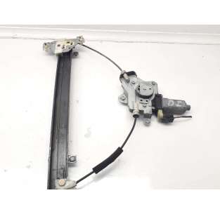 ELEVALUNAS DELANTERO...