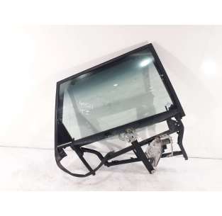 ELEVALUNAS TRASERO DERECHO...