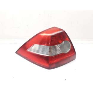 PILOTO TRASERO IZQUIERDO...