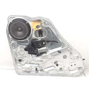 ELEVALUNAS TRASERO...