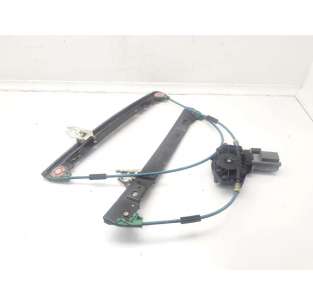 ELEVALUNAS DELANTERO...