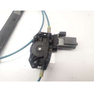 ELEVALUNAS DELANTERO... 2