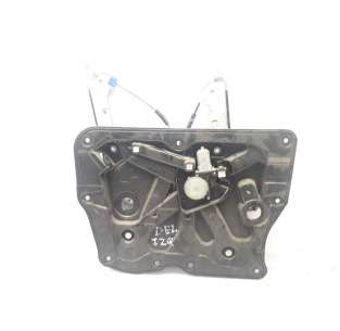 ELEVALUNAS DELANTERO...