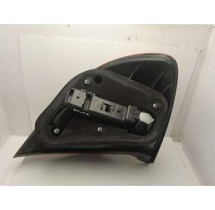 PILOTO TRASERO DERECHO... 2