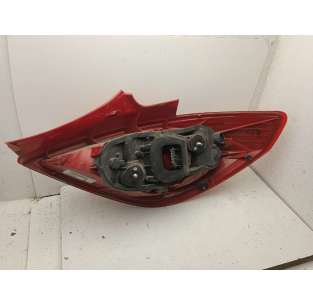 PILOTO TRASERO IZQUIERDO... 2