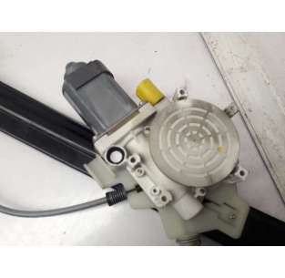 ELEVALUNAS DELANTERO... 2