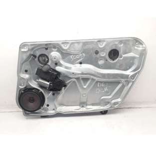 ELEVALUNAS DELANTERO...