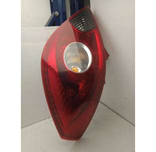 PILOTO TRASERO DERECHO OPEL...