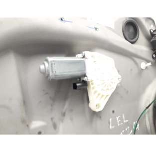 ELEVALUNAS DELANTERO... 2