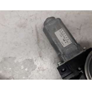 ELEVALUNAS DELANTERO... 2