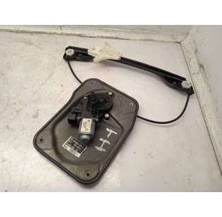 ELEVALUNAS TRASERO...