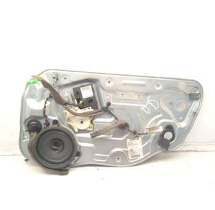 ELEVALUNAS DELANTERO...