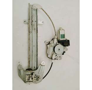 ELEVALUNAS TRASERO DERECHO...