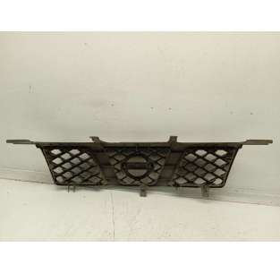 REJILLA DELANTERA NISSAN... 2
