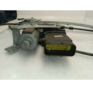 ELEVALUNAS DELANTERO... 2