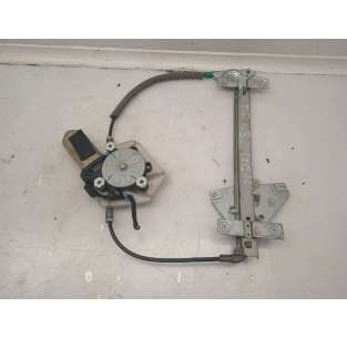 ELEVALUNAS TRASERO DERECHO...