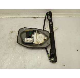 ELEVALUNAS TRASERO DERECHO...