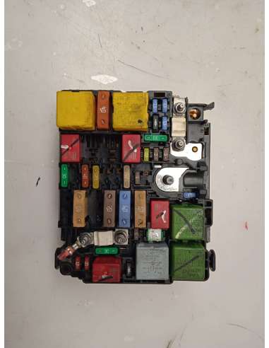 CAJA RELES / FUSIBLES PEUGEOT 208 -...