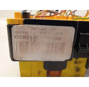 CAJA RELES / FUSIBLES... 2