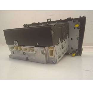 SISTEMA AUDIO / RADIO CD -... 2