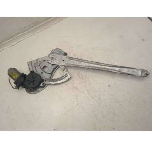 ELEVALUNAS DELANTERO...