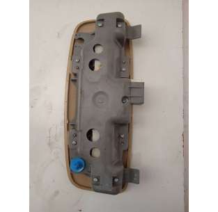 LUZ INTERIOR LEXUS IS... 2