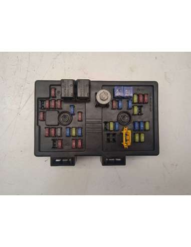 CAJA RELES / FUSIBLES CHEVROLET...
