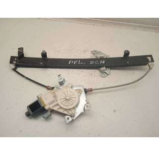 ELEVALUNAS DELANTERO...