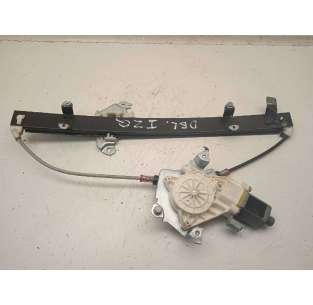 ELEVALUNAS DELANTERO...