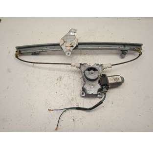 ELEVALUNAS TRASERO DERECHO...