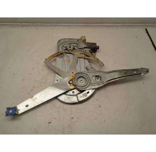 ELEVALUNAS DELANTERO...